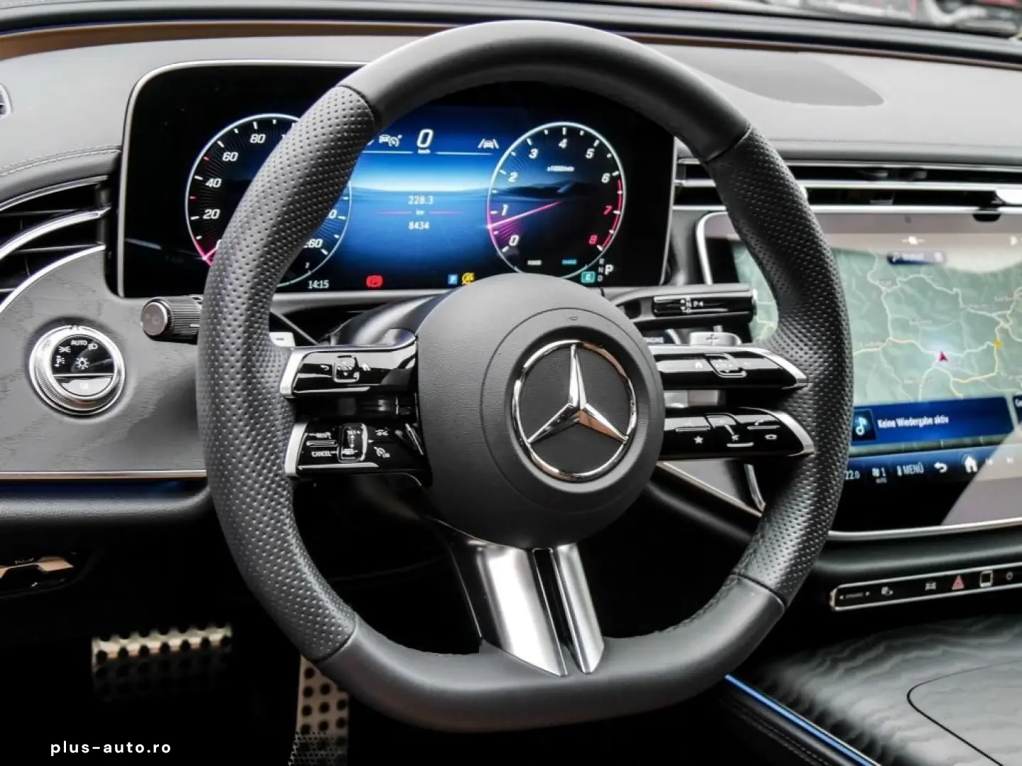 MERCEDES-BENZ E 200 AMG-Sport Night DIGITAL Distr 36&hellip;