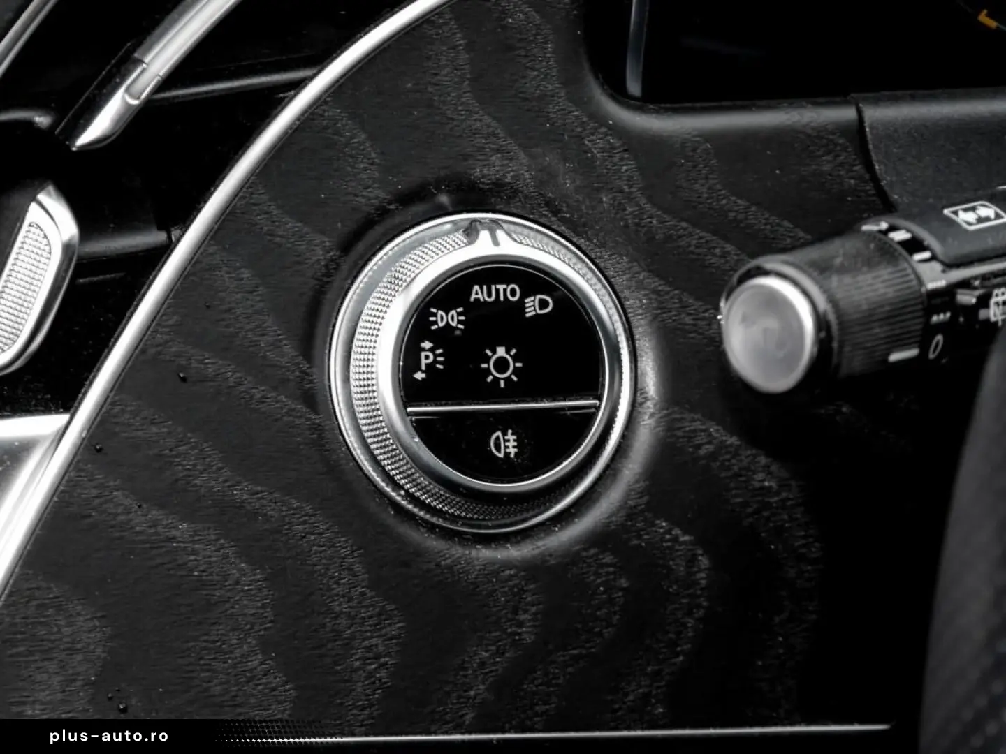 MERCEDES-BENZ E 200 AMG-Sport Night DIGITAL Distr 36&hellip;