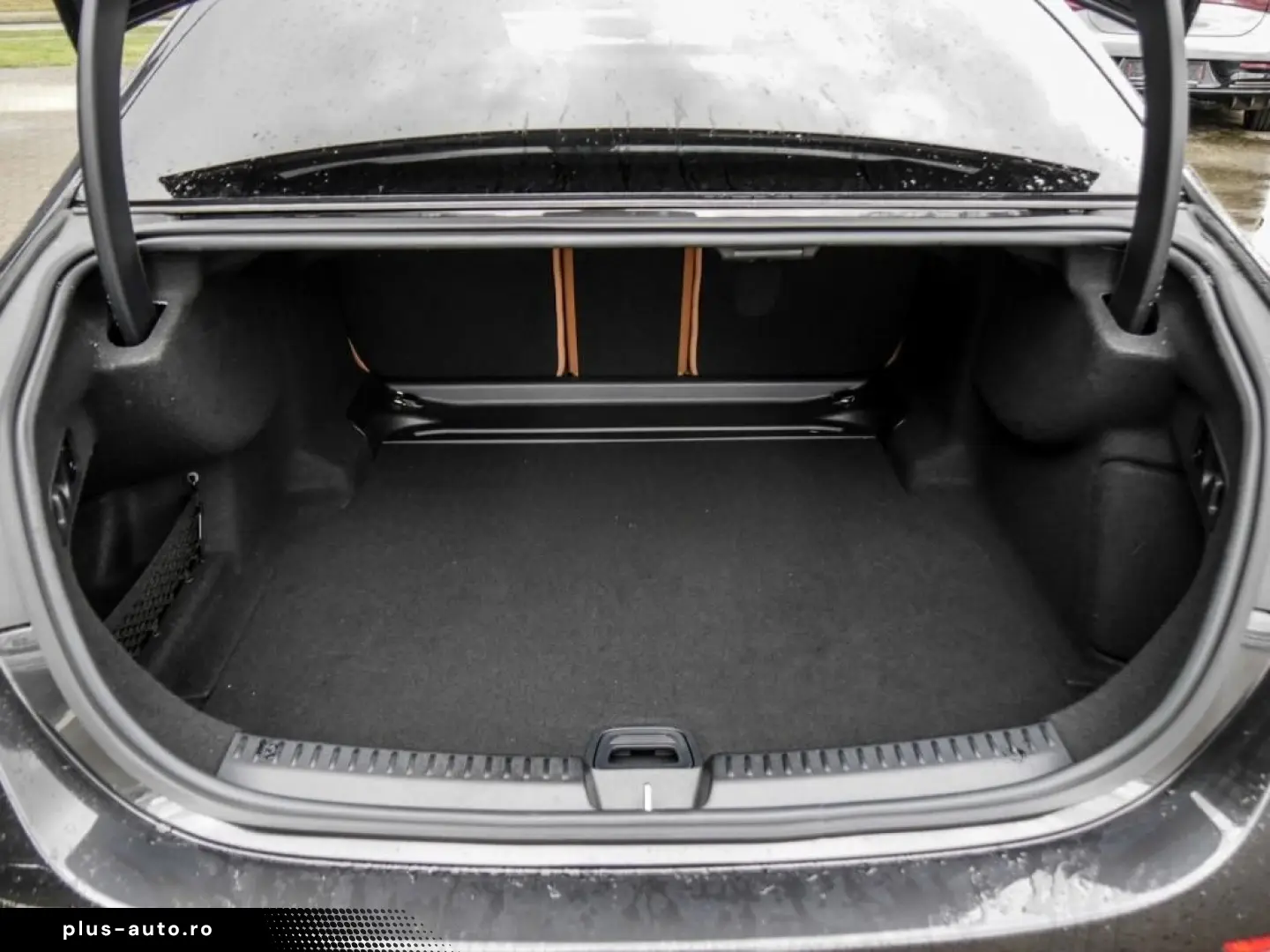 MERCEDES-BENZ E 200 AMG-Sport Night DIGITAL Distr 36&hellip;