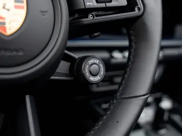 PORSCHE 992 911 Carrera GTS Cabriolet 14 Wege Sitze BOSE