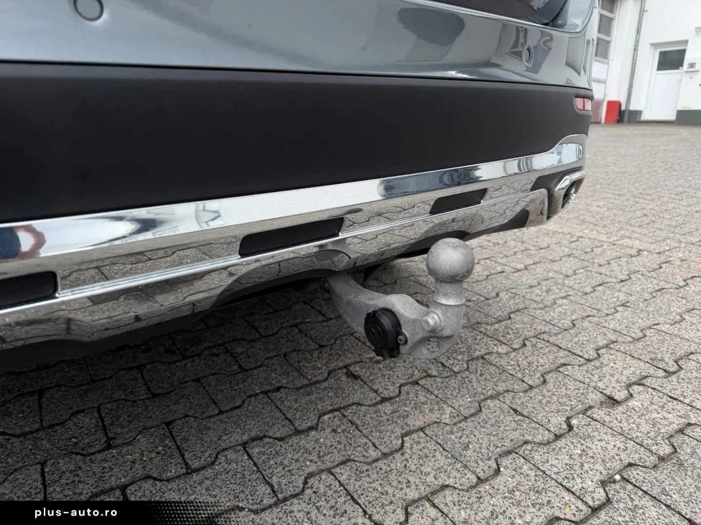 MERCEDES-BENZ GLC 300e 4M PANO DISTR  Burm3D AHK Dig&hellip;