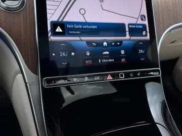 MERCEDES-BENZ GLC 300e 4M PANO DISTR  Burm3D AHK Dig&hellip;