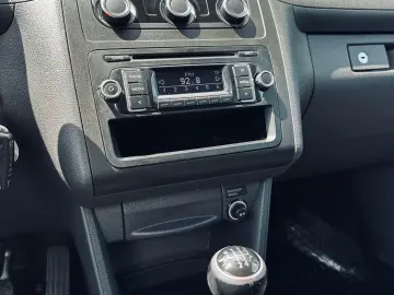 Volkswagen Caddy   Fab. 10.2011   1.6 DIESEL   Euro 5