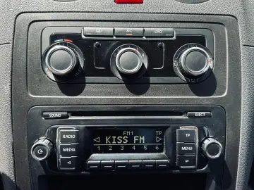 Volkswagen Caddy   Fab. 10.2011   1.6 DIESEL   Euro 5