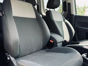 Volkswagen Caddy   Fab. 10.2011   1.6 DIESEL   Euro 5