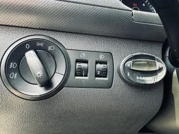 Volkswagen Caddy   Fab. 10.2011   1.6 DIESEL   Euro 5