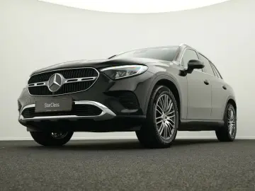 MERCEDES-BENZ GLC 200 4M Avantgarde Kamera 19  LED MBUX Memo