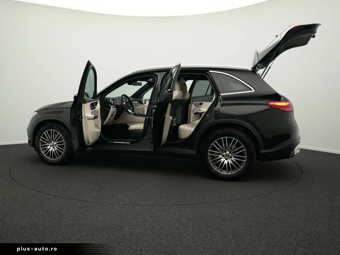 MERCEDES-BENZ GLC 200 4M Avantgarde Kamera 19  LED MBUX Memo