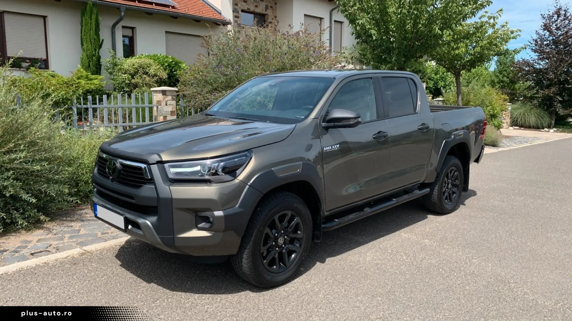 TOYOTA Hilux 2.8 D-4D 4X4 INVINCIBLE   SCHALTGETRIEBE!!