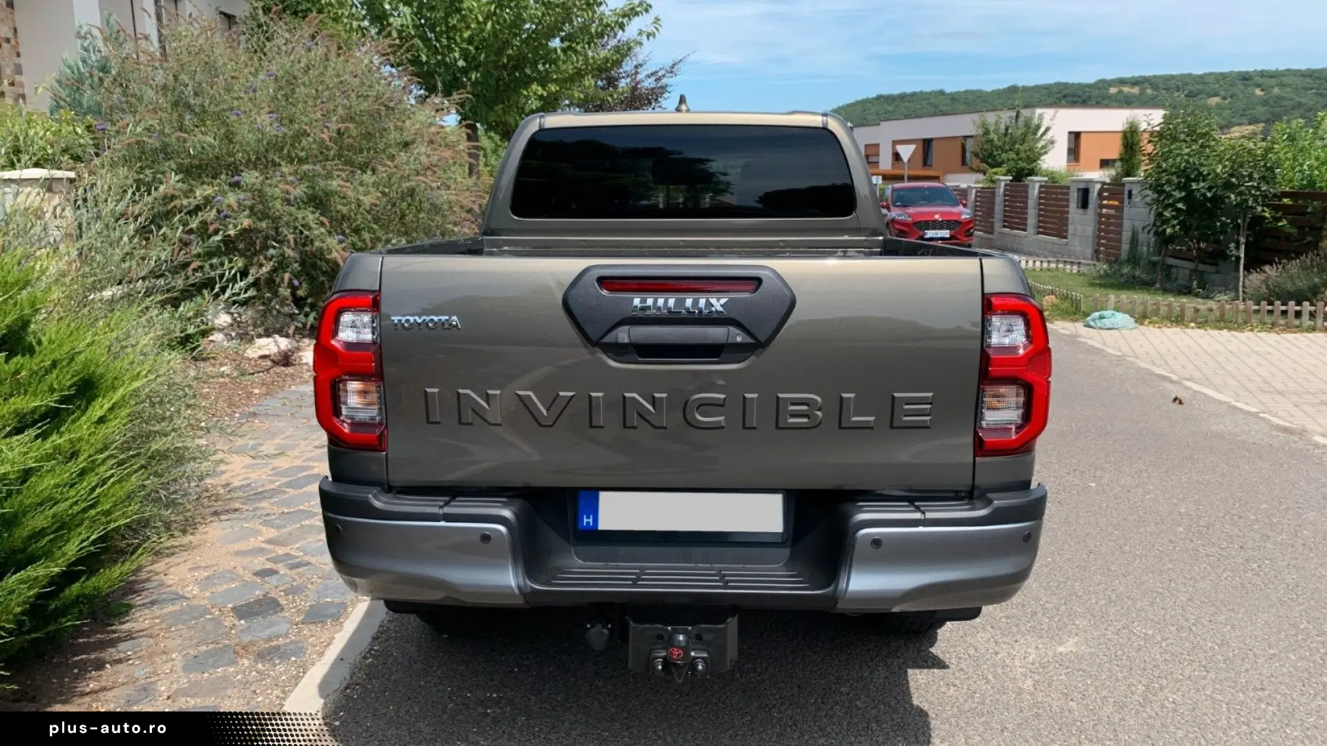 TOYOTA Hilux 2.8 D-4D 4X4 INVINCIBLE   SCHALTGETRIEBE!!