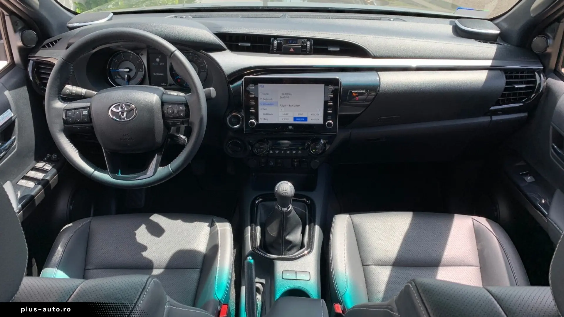 TOYOTA Hilux 2.8 D-4D 4X4 INVINCIBLE   SCHALTGETRIEBE!!