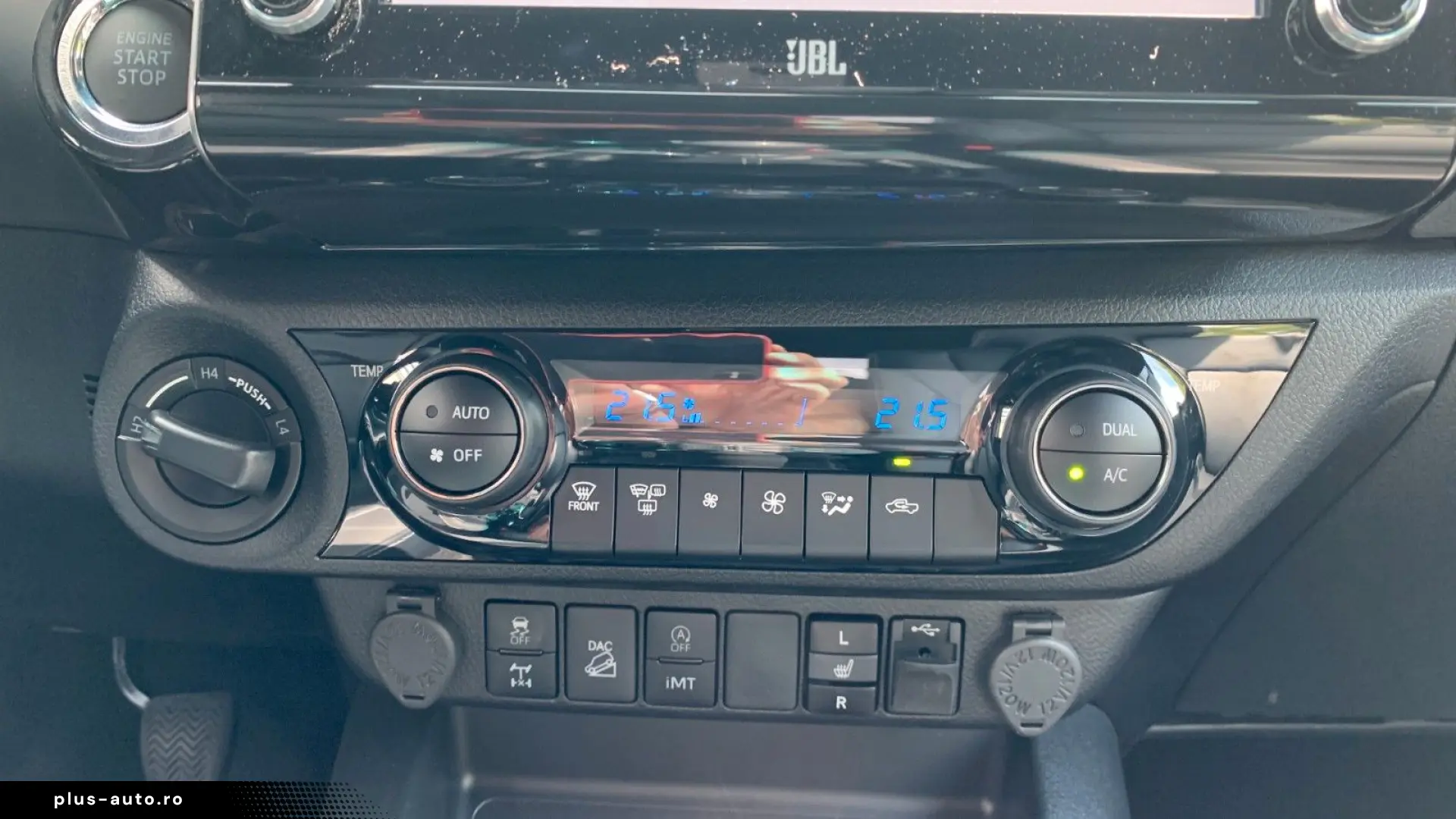 TOYOTA Hilux 2.8 D-4D 4X4 INVINCIBLE   SCHALTGETRIEBE!!