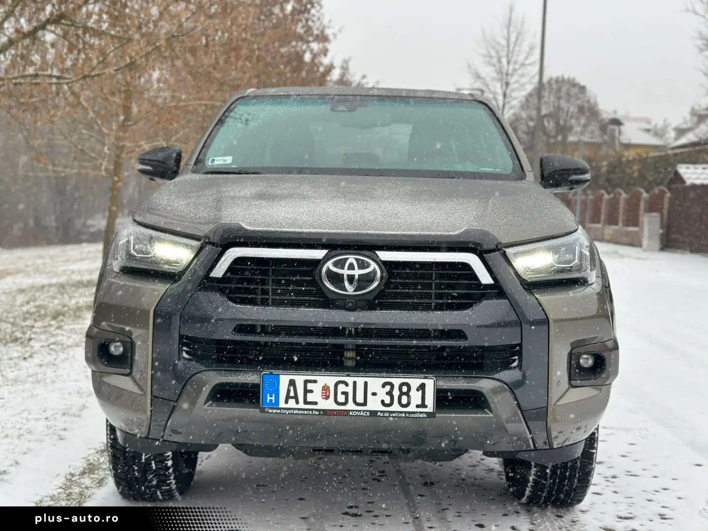TOYOTA Hilux 2.8 D-4D 4X4 DOUBLE INVINCIBLE NET  47990.