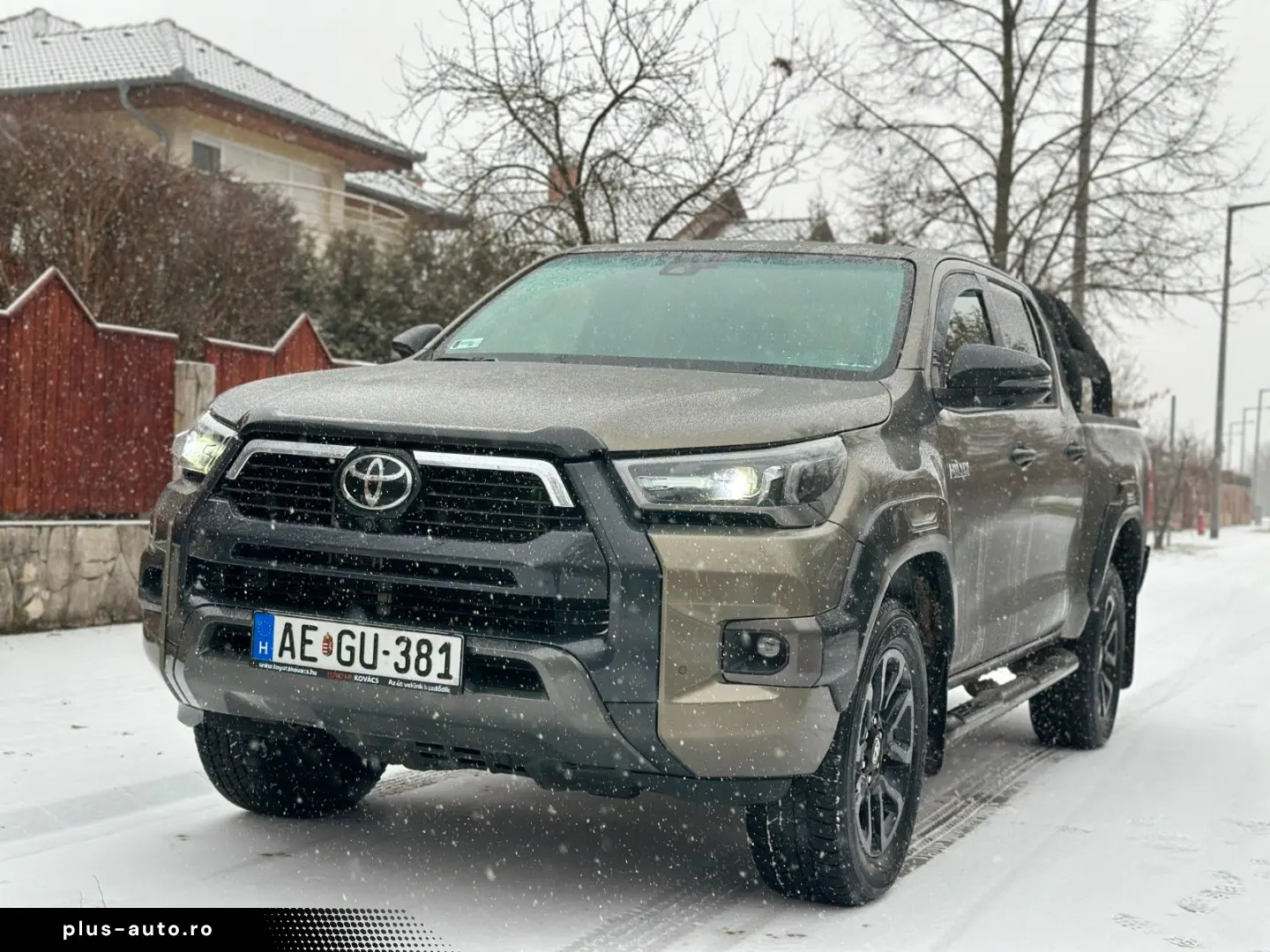 TOYOTA Hilux 2.8 D-4D 4X4 DOUBLE INVINCIBLE NET  47990.