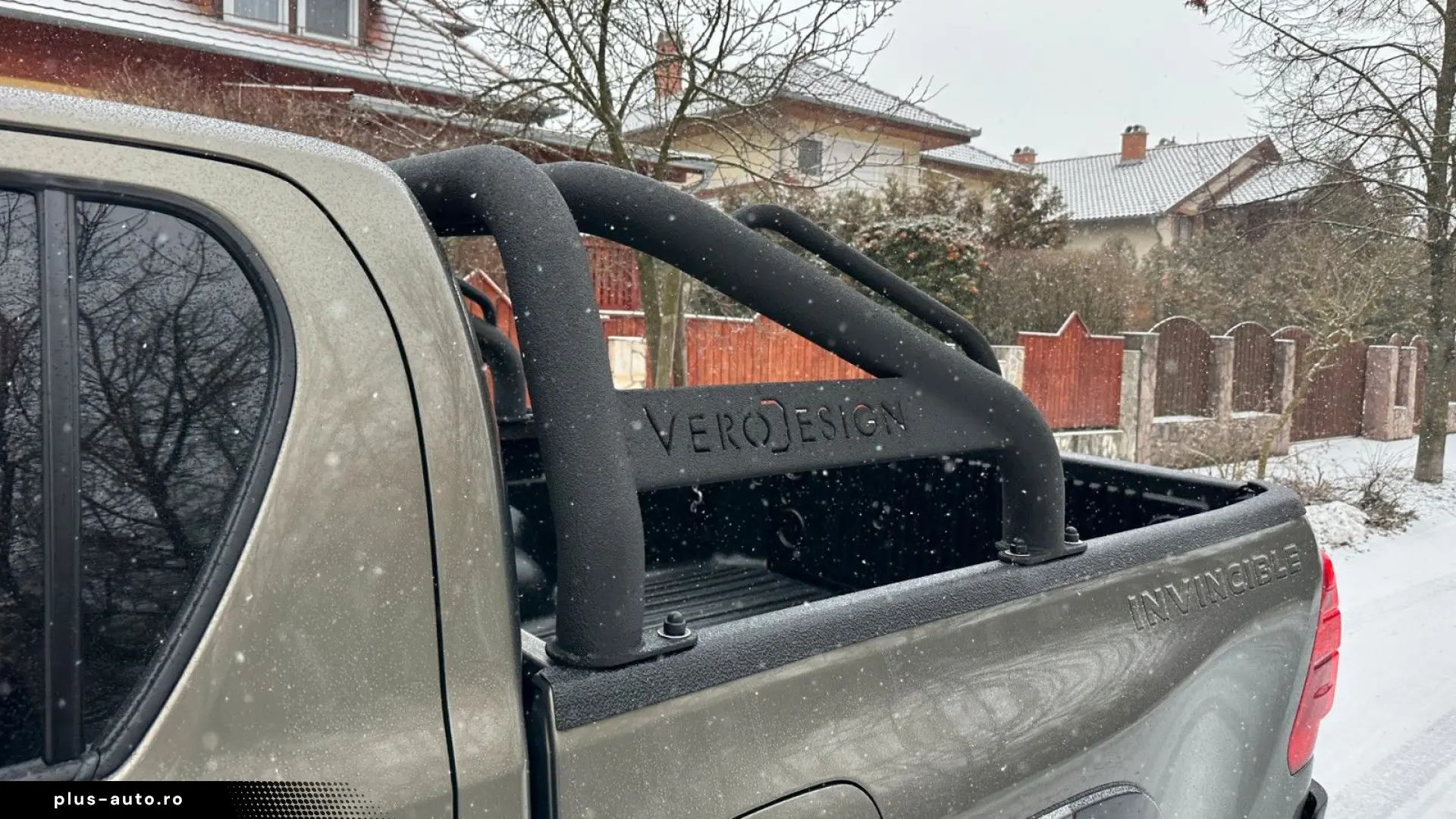 TOYOTA Hilux 2.8 D-4D 4X4 DOUBLE INVINCIBLE NET  47990.