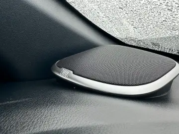 TOYOTA Hilux 2.8 D-4D 4X4 DOUBLE INVINCIBLE NET  47990.