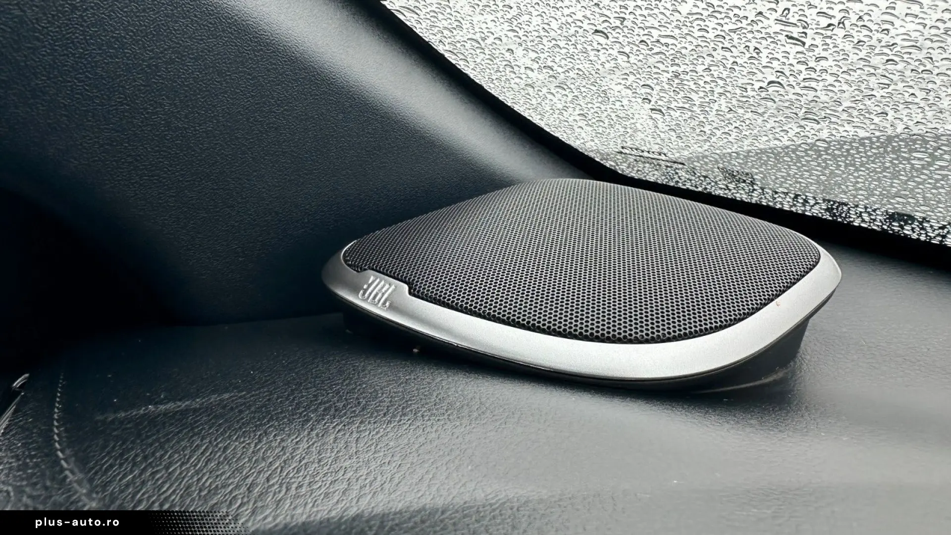 TOYOTA Hilux 2.8 D-4D 4X4 DOUBLE INVINCIBLE NET  47990.