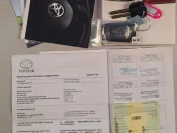 TOYOTA Hilux 2.8 D-4D 4X4 DOUBLE INVINCIBLE NET  47990.