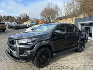 TOYOTA Double Cab INVINCIBLE 2.8 Aut.Leder.LED.Kamera.