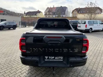 TOYOTA Double Cab INVINCIBLE 2.8 Aut.Leder.LED.Kamera.