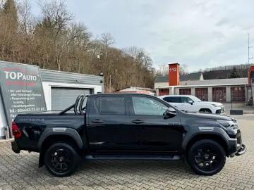 TOYOTA Double Cab INVINCIBLE 2.8 Aut.Leder.LED.Kamera.