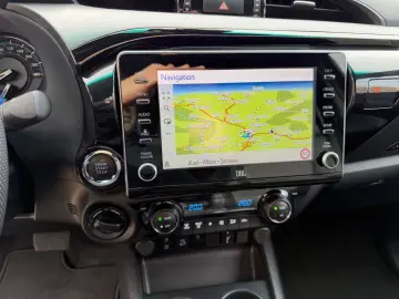 TOYOTA Double Cab INVINCIBLE 2.8 Aut.Leder.LED.Kamera.