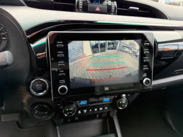 TOYOTA Double Cab INVINCIBLE 2.8 Aut.Leder.LED.Kamera.