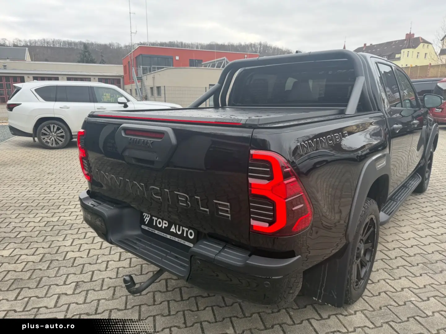 TOYOTA Double Cab INVINCIBLE 2.8 Aut.Leder.LED.Kamera.