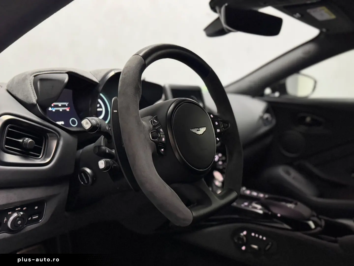 ASTON MARTIN V8 Vantage F1 Edition 360 CARBON AERO JET BLACK