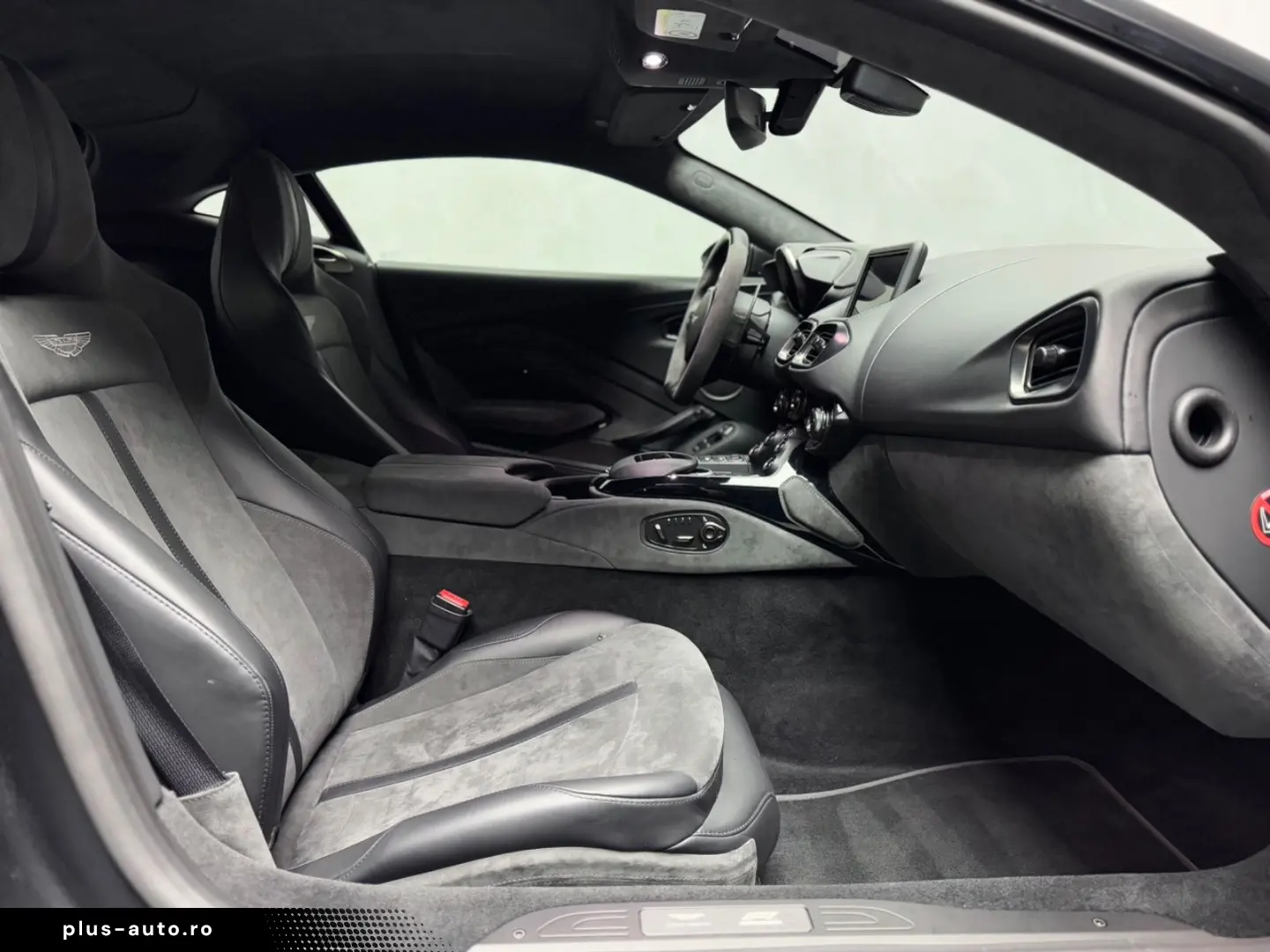 ASTON MARTIN V8 Vantage F1 Edition 360 CARBON AERO JET BLACK