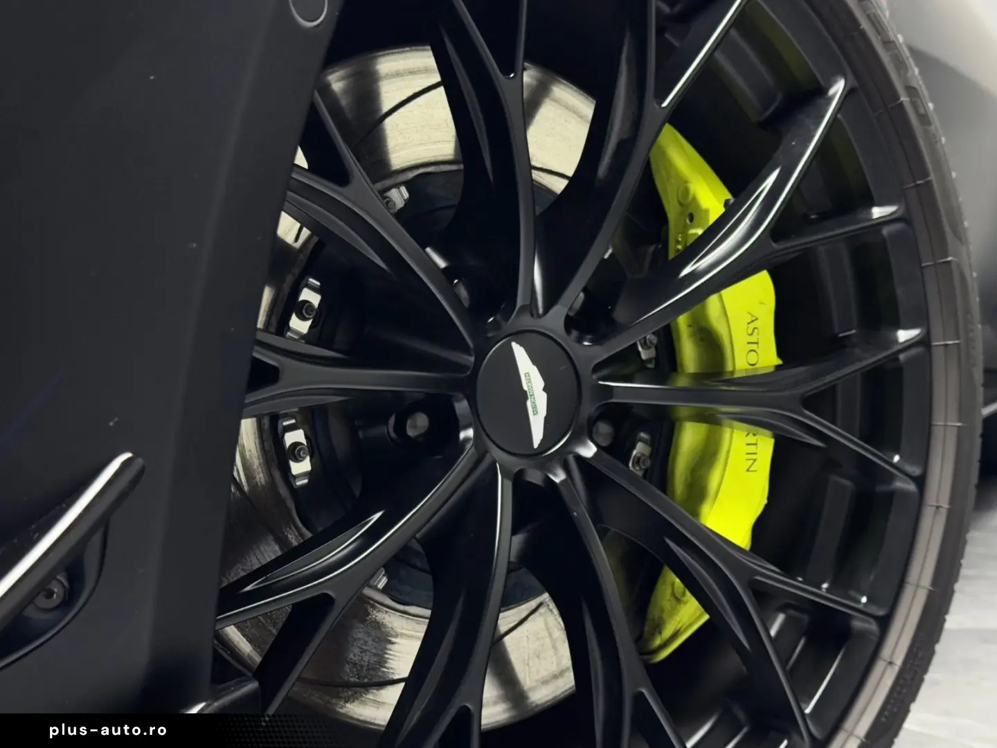 ASTON MARTIN V8 Vantage F1 Edition 360 CARBON AERO JET BLACK