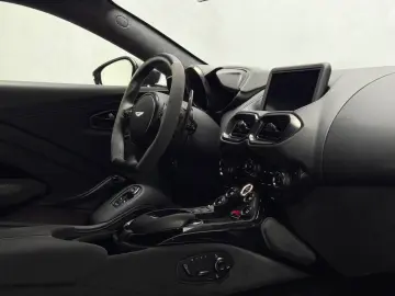 ASTON MARTIN V8 Vantage F1 Edition 360 CARBON AERO JET BLACK