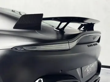 ASTON MARTIN V8 Vantage F1 Edition 360 CARBON AERO JET BLACK