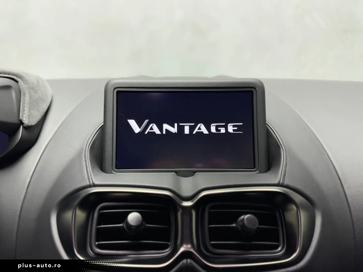 ASTON MARTIN V8 Vantage F1 Edition 360 CARBON AERO JET BLACK