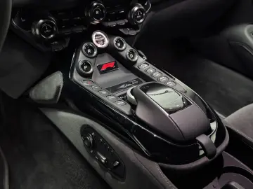 ASTON MARTIN V8 Vantage F1 Edition 360 CARBON AERO JET BLACK