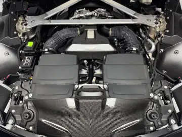 ASTON MARTIN V8 Vantage F1 Edition 360 CARBON AERO JET BLACK