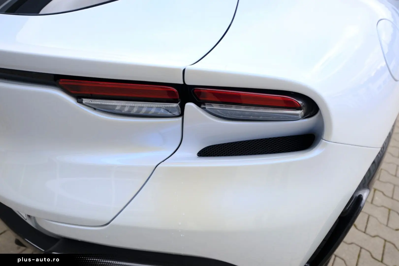 FERRARI Purosangue-SPECIAL COLOUR-FULL CARBON-PANO