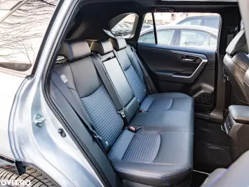 Toyota RAV4 2.5 PHEV VVT-iE 4x4 Style Bi-Tone