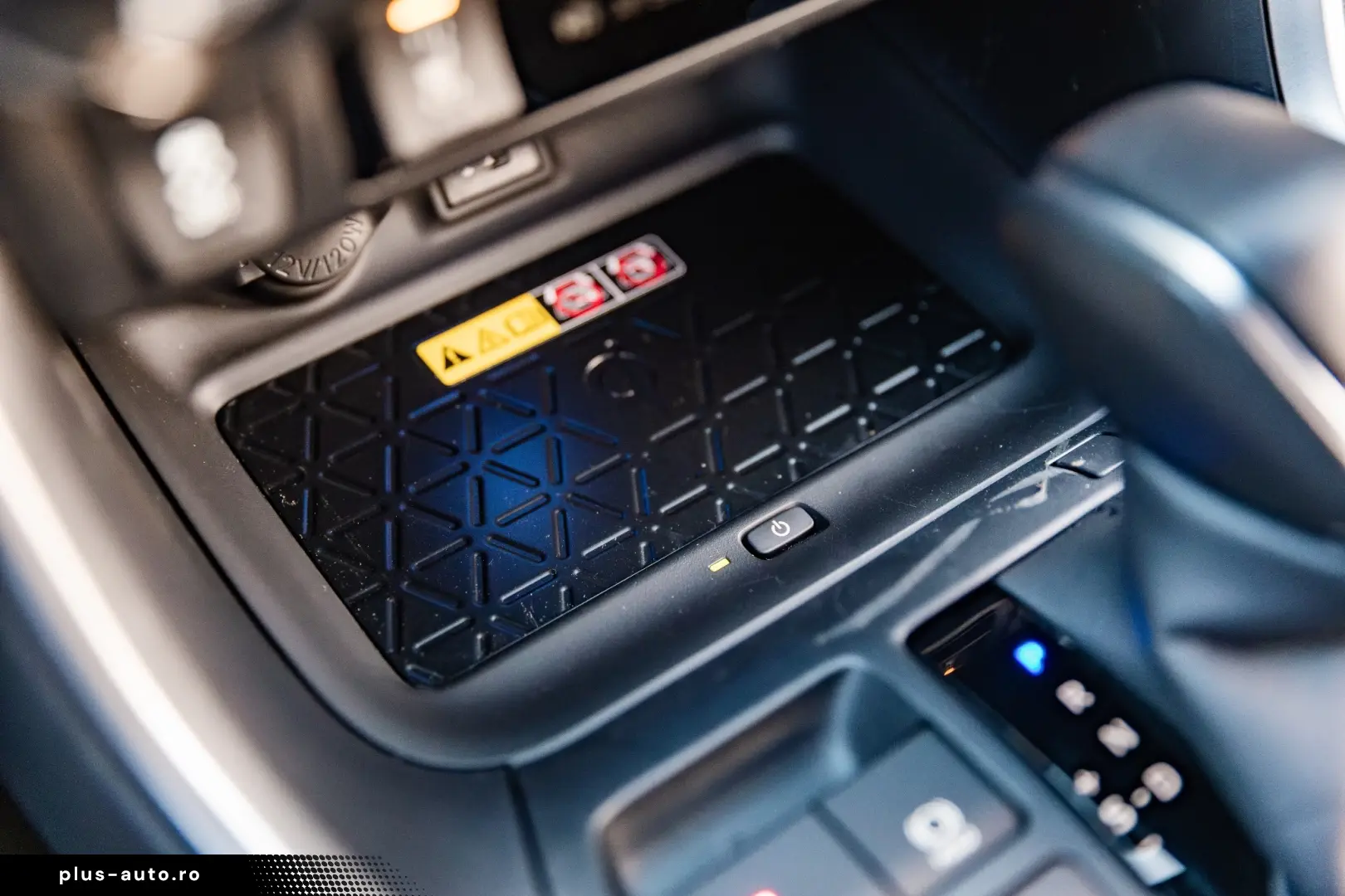 Toyota RAV4 2.5 PHEV VVT-iE 4x4 Style Bi-Tone