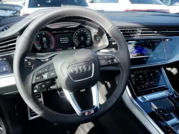 Audi Q8 50 TDI qu. 2x S line AHK Matrix Navi Pano 21