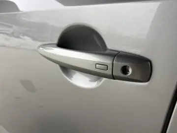 Nissan Qashqai 1.3 DIG-T MHEV Xtronic N-Connecta