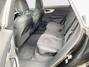 Audi Q8 TFSI E LUFT HUD B&O  23 PANO