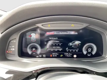 Audi Q8 TFSI E LUFT HUD B&O  23 PANO