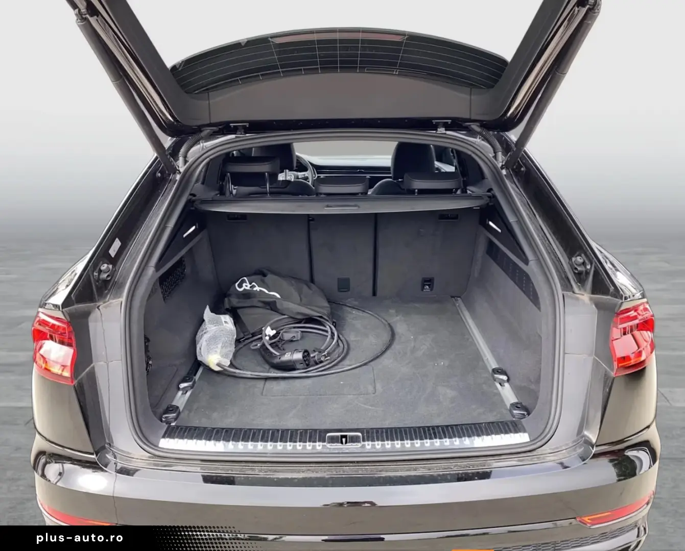 Audi Q8 TFSI E LUFT HUD B&O  23 PANO