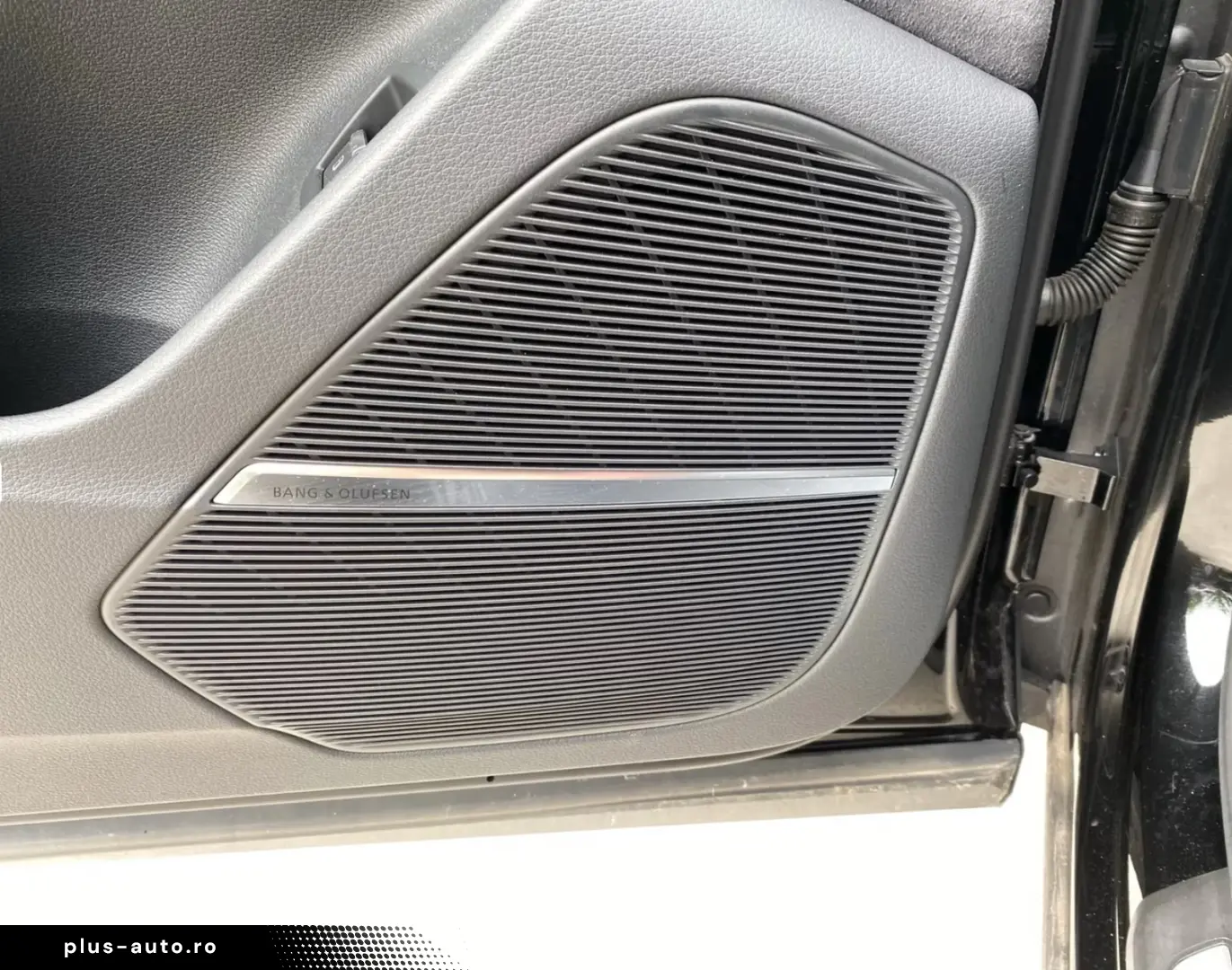 Audi Q8 TFSI E LUFT HUD B&O  23 PANO