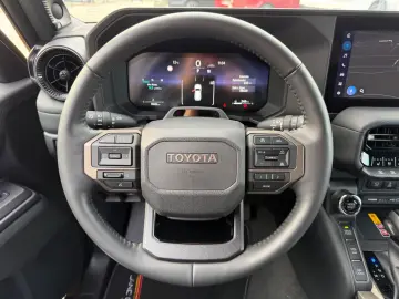 TOYOTA Land Cruiser 2.8 D-4D 4WD First Edit