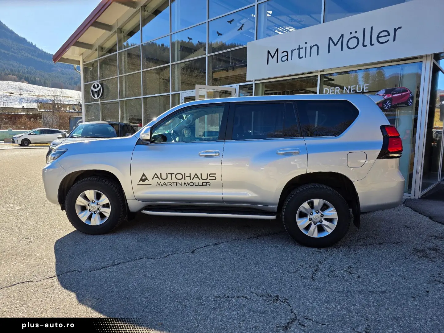 TOYOTA Land Cruiser Executive