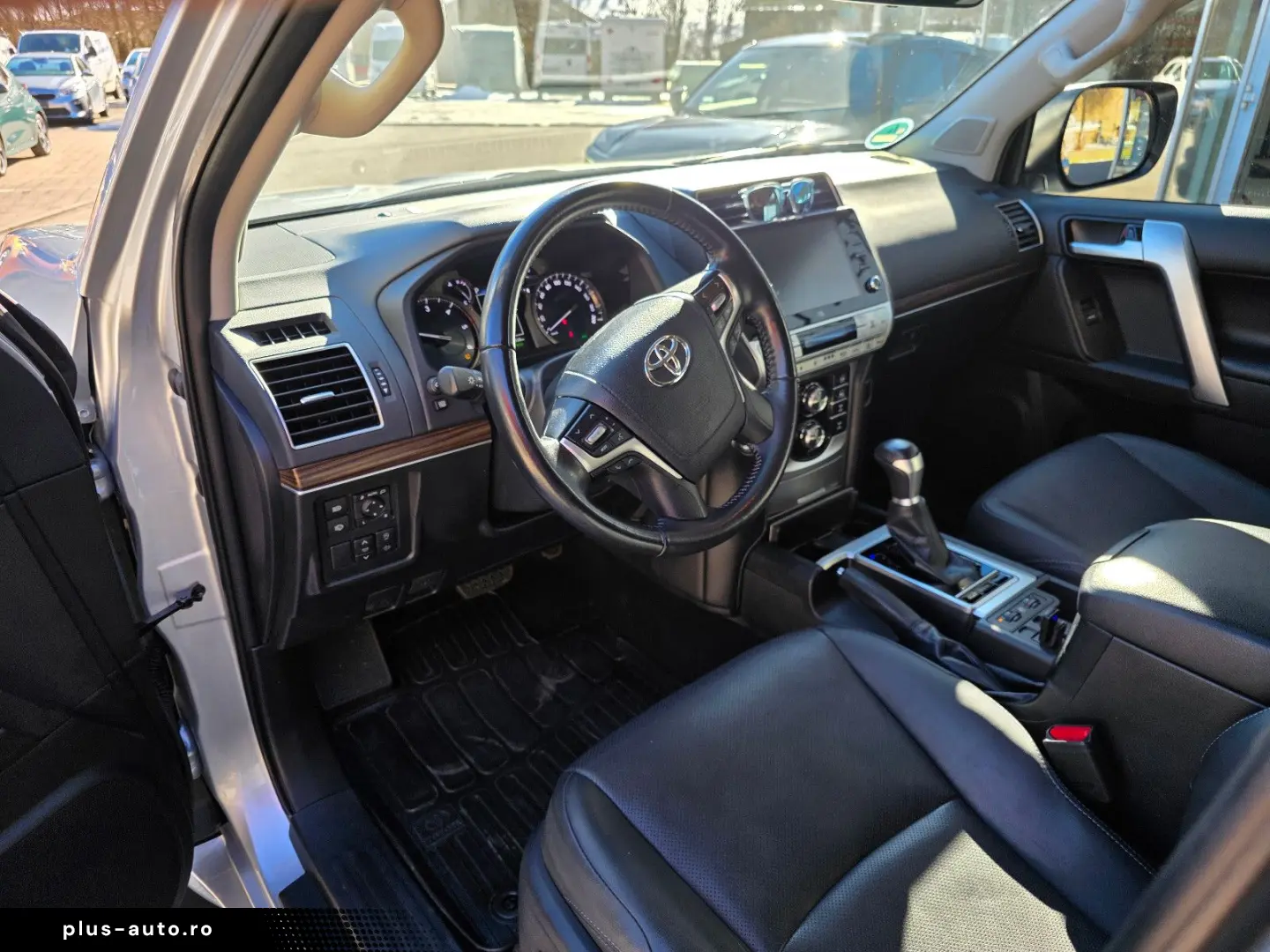 TOYOTA Land Cruiser Executive