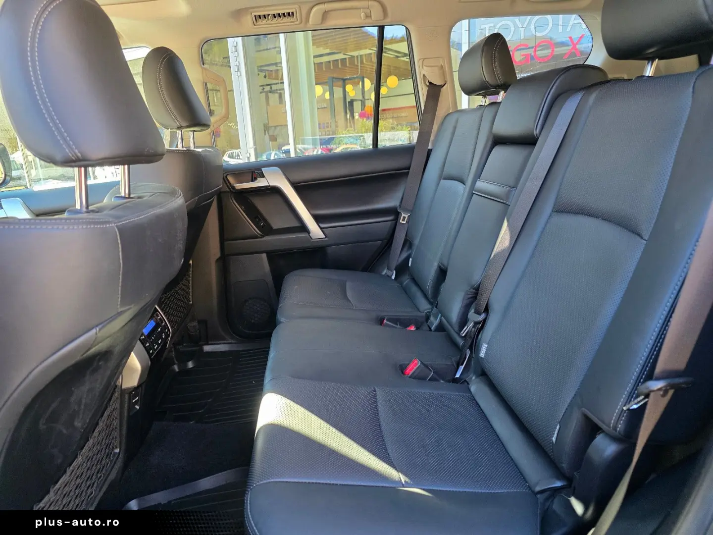 TOYOTA Land Cruiser Executive