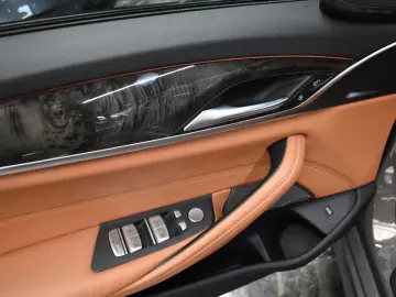 BMW 520 d M SPORT LEDER LASER KEYLESS-GO KAMERA HIFI